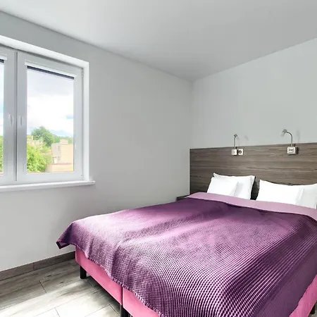 Jodlowa 6 홈스테이 *